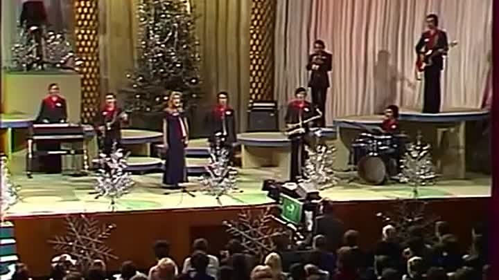 У деревни Крюково (М.Фрадкин-С.Островой), Песня-75, Пламя 1976